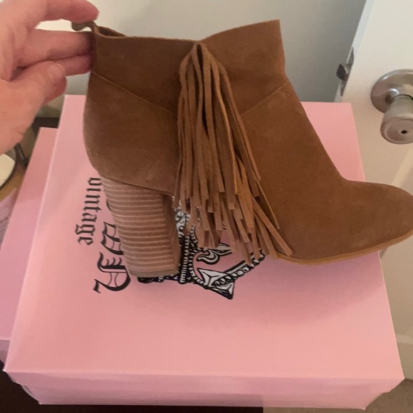 Crown Vintage Randi Chestnut Ankle Boot Size 9.5